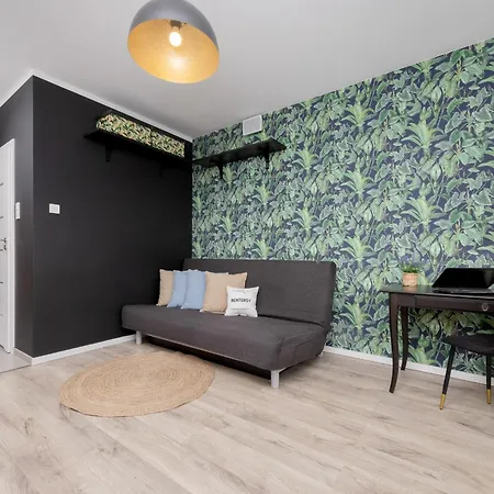 Appartamento Piekne Studio Z Balkonem Dla 2 Osob W Warszawie By Renters